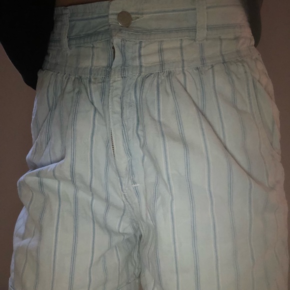 VINTAGE *dirty dancing* jean shorts - Picture 4 of 6